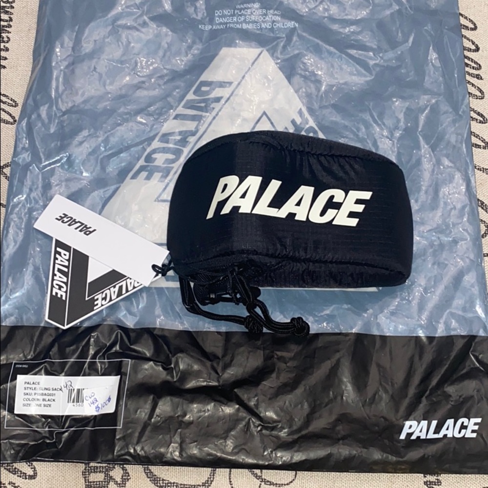 Palace Sling Sack- Black